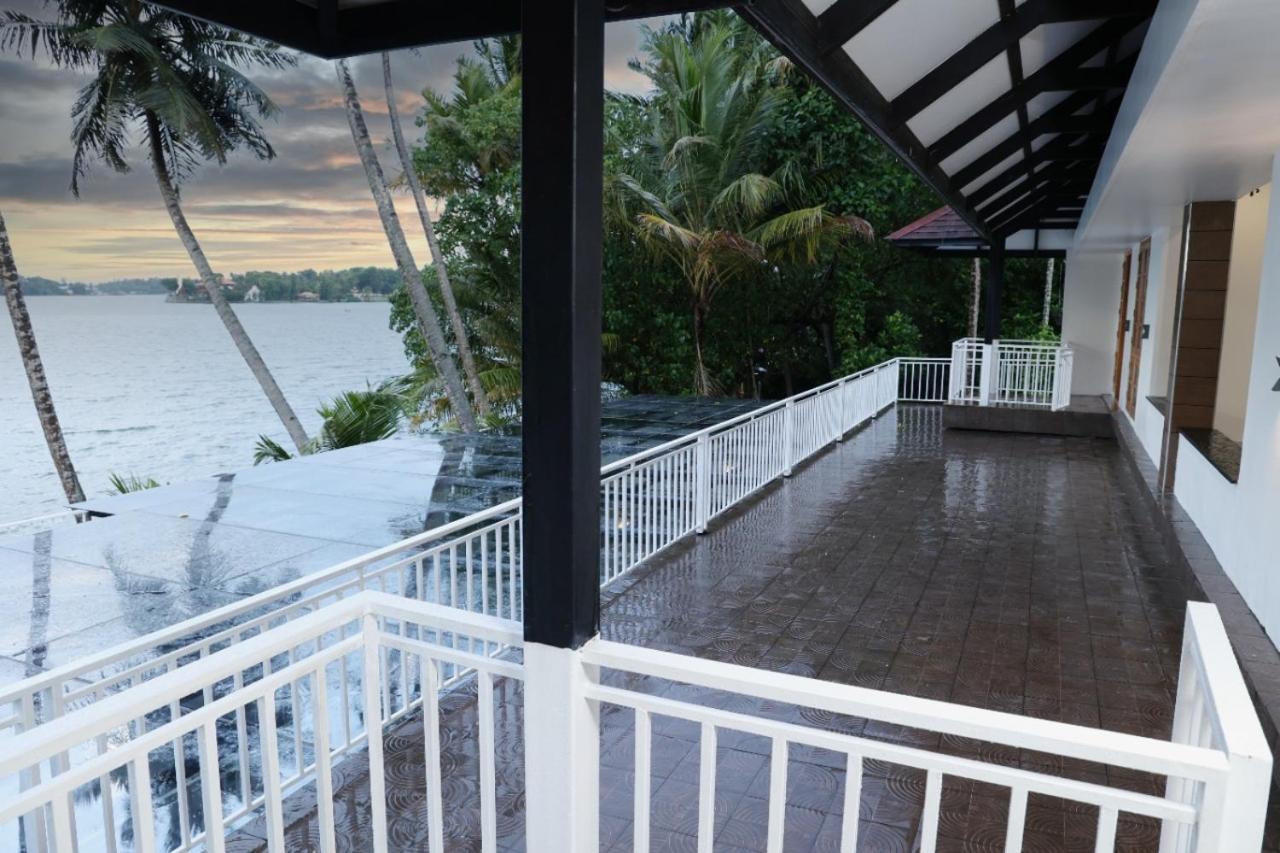 Quilon Lake Inn كولاّم المظهر الخارجي الصورة